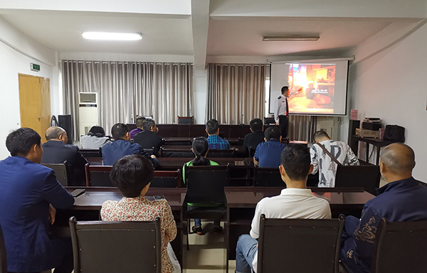 5d3ab4c04aeaf.jpg E2FF046AC2040016F491BCCF12886E0E.jpg