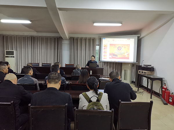 5fb75fb85dc66.jpg 478EE400207B332E48017122634E2681.jpg