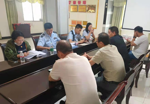 60c84e5a289b2.jpg 727C57B29E98B90A4EA440AF7EE42230.jpg