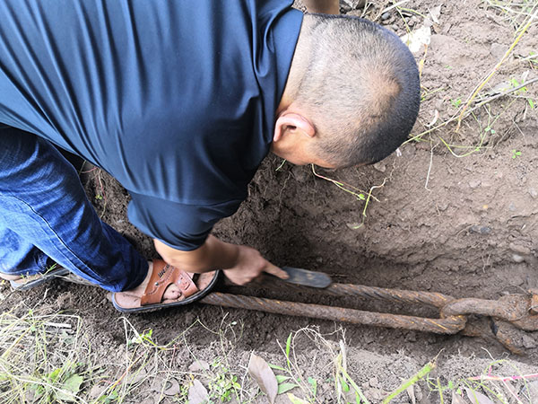 62d655a9ed379.jpg 忠縣分公司加強消落期港區(qū)系泊設施維護保養(yǎng)2.jpg